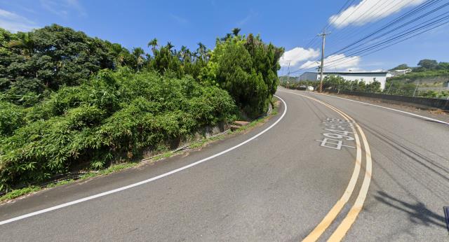 新社法拍山坡地-4